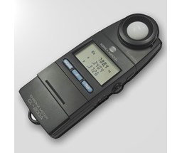 Máy đo độ chiếu sáng màu CL-200A